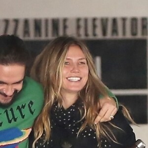 Exclusif  - Heidi Klum et son fiancé Tom Kaulitz s'embrassent et se câlinent lors d'une virée shopping à Los Angeles, le 13 janvier 2019.