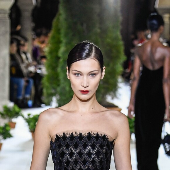 Bella Hadid - Défilé Oscar de la Renta lors de la Fashion Week automne-hiver 2019/2020 à New York, le 12 février 2019.