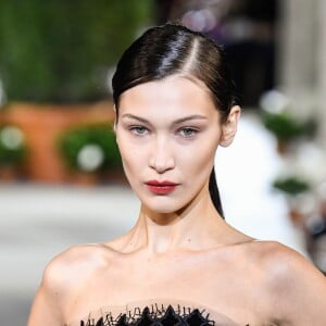 Bella Hadid - Défilé Oscar de la Renta lors de la Fashion Week automne-hiver 2019/2020 à New York, le 12 février 2019.