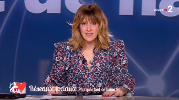 Daphné Bürki révèle dans son émission "Je t'aime etc." (France 2) avoir été harcelée et menacée de mort par la Ligue du LOL, vendredi 15 février 2019.