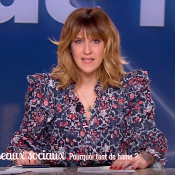 Daphné Bürki à l'antenne de son émission "Je t'aime etc." (France 2) vendredi 15 février 2019.