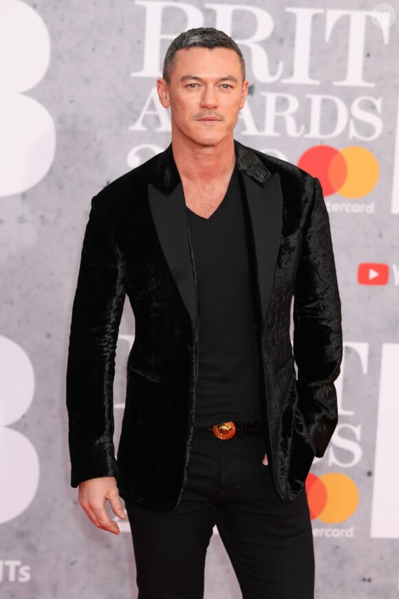 Luke Evans au photocall de la cérémonie des Brit Awards 2019 à l'O2 Arena à Londres le 20 février 2019.
