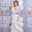 Suki Waterhouse au photocall de la cérémonie des Brit Awards 2019 à l'O2 Arena à Londres le 20 février 2019.
