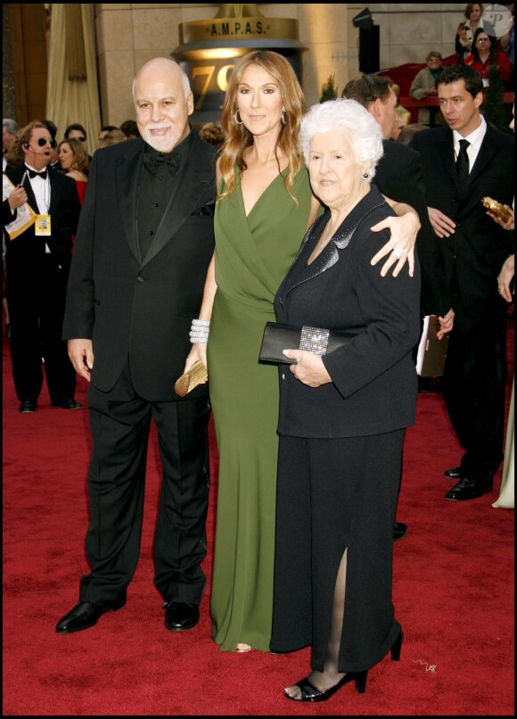 René Angelil, Céline Dion et sa mère aux Oscars 2007, à Los Angeles.