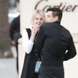 Exclusif - Rami Malek et sa compagne Lucy Boynton font du shopping sur Rodeo Drive à Beverly Hills, le 14 novembre 2018 For germany call for price Exclusive - Actor Rami Malek was spotted sporting a very Freddie Mercury-esque outfit while out for a shopping trip with his girlfriend Lucy Boynton on Rodeo Drive in Beverly Hills. 14th november 201814/11/2018 - Los Angeles
