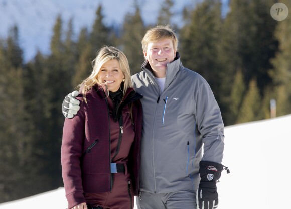 La reine Maxima et le roi Willem-Alexander des Pays-Bas lors de la séance photo de la famille royale néerlandaise à Lech en Autriche le 25 février 2019 à l'occasion de ses vacances d'hiver.