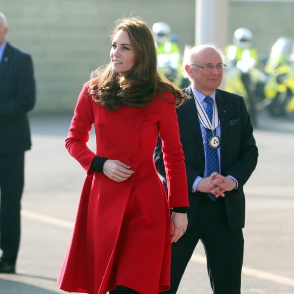 Kate Catherine Middleton, duchesse de Cambridge, en visite au Windsor Park à Belfast, à l'occasion de son voyage officiel en Irlande. Le 27 février 2019