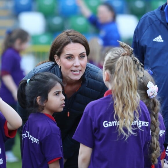 Kate Catherine Middleton, duchesse de Cambridge, en visite au Windsor Park à Belfast, à l'occasion de son voyage officiel en Irlande. Le 27 février 2019