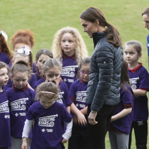 Kate Catherine Middleton, duchesse de Cambridge, en visite au Windsor Park à Belfast, à l'occasion de son voyage officiel en Irlande. Le 27 février 2019