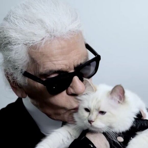 Karl Lagerfeld et sa chatte, Choupette.