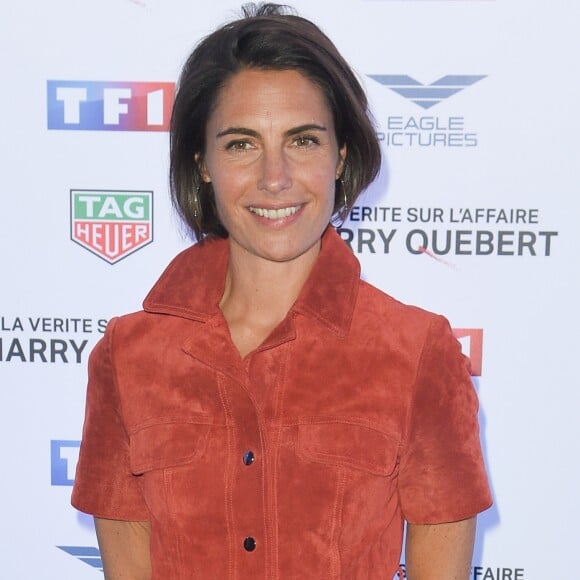 Alessandra Sublet - Avant-première de la série télévisée "La vérité sur l'affaire Harry Quebert" au cinéma Gaumont Marignan à Paris, France, le 12 novembre 2018. © Coadic Guirec/Bestimage