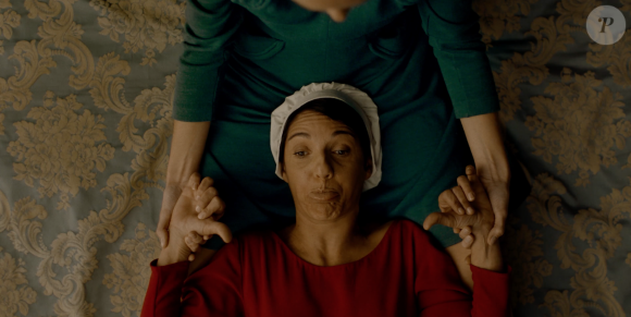 Florence Foresti parodie "The Handmaid's Tale : la servante écarlate" - mars 2019.