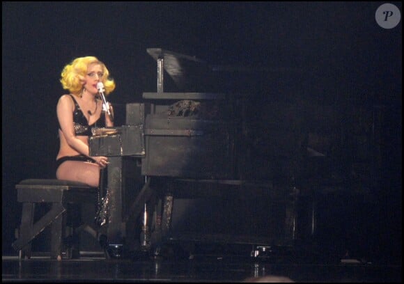 Lady Gaga en concert à Londres en 2010.