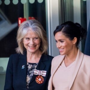 Meghan Markle, duchesse de Sussex, enceinte, à la sortie du National Theatre à Londres le 30 janvier 2019.