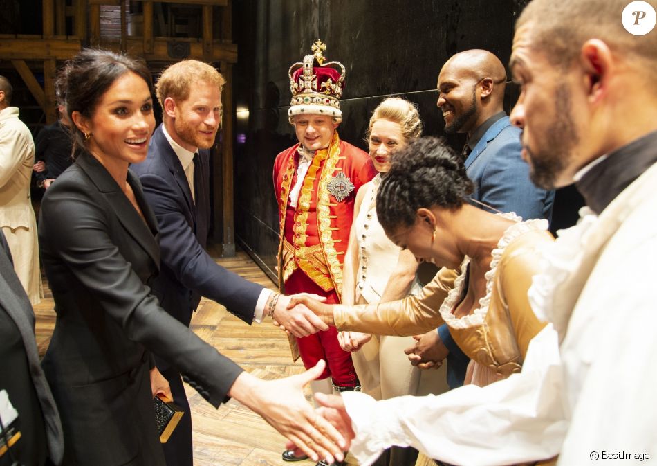 Le prince Harry, duc de Sussex et Meghan Markle, la Duchesse de Sussex assistent à la comédie musicale &quot;Hamilton&quot; au théâtre Victoria Palace à Londres le 29 aout 2018.