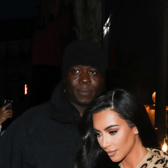 Kim Kardashian fait du shopping à la boutique Nice Piece à Paris. Le 5 mars 2019.