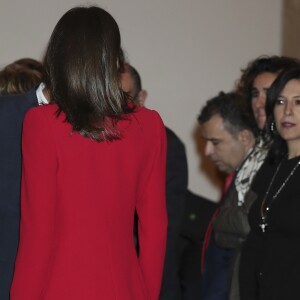 La reine Letizia d'Espagne (tailleur pantalon Roberto Torretta) lors de la cérémonie de proclamation des lauréats du Prix social de la Fondation Princesse de Gérone, le 6 mars 2019 à Caceres.