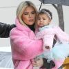 Exclusif - Khloe Kardashian est allée déjeuner avec sa fille True à Calabasas. Le 2 mars 2019.