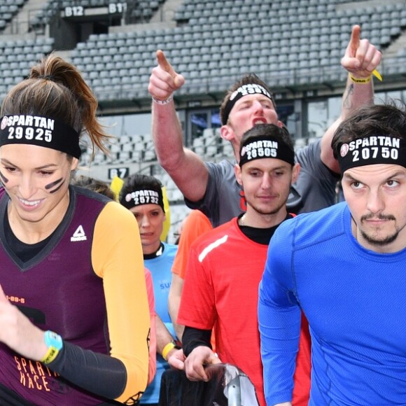 Exclusif - Laury Thilleman (Miss France 2011) et son compagnon le chef cuisinier Juan Arbelaez - Célébrités participent à la Spartan Race au Stade de France à Saint-Denis le 9 mars 2019. © Giancarlo Gorassini/Bestimage