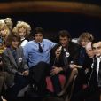 En France, à Paris, sur le plateau de l'émission "Les Restaurants Du Coeur", Jean-Louis Aubert, Nathalie Baye, Patrick Sabatier, Johnny Hallyday, Eve Ruggieri, Dick Rivers. Le 26 janvier 1986 © Jean-Claude Colin via Bestimage
