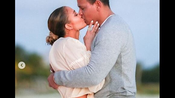 Jennifer Lopez fiancée : nouvelles photos de la demande en mariage