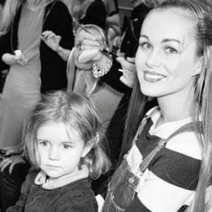 Margaux Thibaut souhaite un joyeux anniversaire à sa demi-soeur Laeticia Hallyday à l'occasion de ses 44 ans. Instagram, le 18 mars 2019.