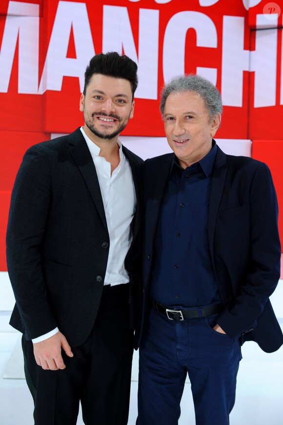 Exclusif - Kev Adams et Michel Drucker - Enregistrement de l'émission "Vivement Dimanche", présentée par M.Drucker et diffusée le 24 mars sur France 2. Le 18 mars 2019 © Guillaume Gaffiot / Bestimage