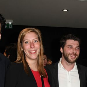 Exclusif - Ridley Scott (réalisateur) avec sa femme Giannina Facio et Alexis Benbehe, Pierre Mathonat (directeurs de création de l'agence de communication DDB) et des amies lors de la soirée "Les mondes de Ridley Scott", avec la projection de la publicité pour le cognac Hennessy X.O, du film Thelma et Louise, suivi d'un cocktail dînatoire, à la salle de projection Elysées Biarritz à Paris, France, le 14 mars 2019. © Coadic Guirec/Bestimage