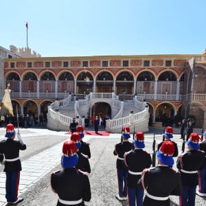 Le prince Albert II et la princesse Charlene de Monaco ont accueilli en visite officielle le président Chinois Xi Jinping et sa femme Peng Liyuan le 24 mars 2019 dans la cour d'honneur du palais princier à Monaco. © Bruno Bebert / Bestimage