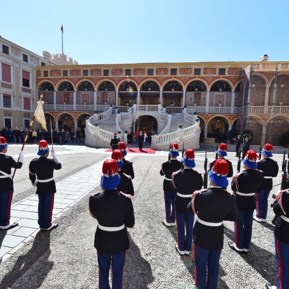 Le prince Albert II et la princesse Charlene de Monaco ont accueilli en visite officielle le président Chinois Xi Jinping et sa femme Peng Liyuan le 24 mars 2019 dans la cour d'honneur du palais princier à Monaco. © Bruno Bebert / Bestimage