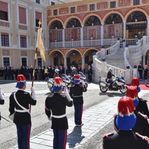 Le prince Albert II et la princesse Charlene de Monaco ont accueilli en visite officielle le président Chinois Xi Jinping et sa femme Peng Liyuan le 24 mars 2019 dans la cour d'honneur du palais princier à Monaco. © Bruno Bebert / Bestimage