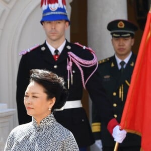 Le prince Albert II et la princesse Charlene de Monaco ont accueilli en visite officielle le président Chinois Xi Jinping et sa femme Peng Liyuan le 24 mars 2019 dans la cour d'honneur du palais princier à Monaco. © Bruno Bebert / Bestimage