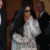 Kim Kardashian sort de la boutique Hermès à Paris le 25 mars 2019.