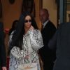 Kim Kardashian sort de la boutique Hermès à Paris le 25 mars 2019.