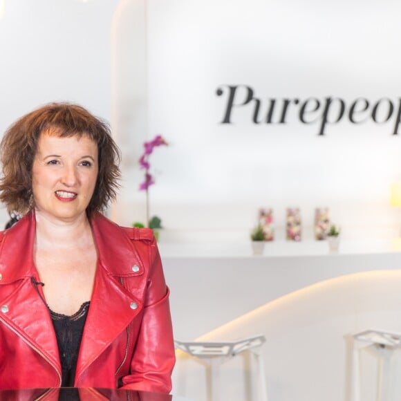 Exclusif - Rendez-vous avec Anne Roumanoff dans les locaux de Webedia pour une interview pour Purepeople à Levallois-Perret, le 3 août 2016.