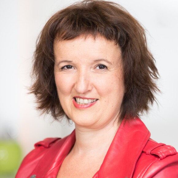 Exclusif - Rendez-vous avec Anne Roumanoff dans les locaux de Webedia pour une interview pour Purepeople à Levallois-Perret, le 3 août 2016.