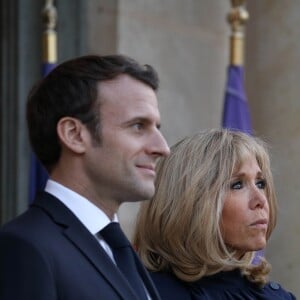 Le président Emmanuel Macron, la première dame Brigitte Macron - Le président de la République française et sa femme accueillent le roi et la reine de Jordanie au palais de l'Elysée à Paris le 29 mars 2019. © Stéphane Lemouton / Bestimage