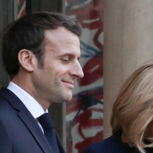 Le président Emmanuel Macron, la première dame Brigitte Macron - Le président de la République française et sa femme accueillent le roi et la reine de Jordanie au palais de l'Elysée à Paris le 29 mars 2019. © Stéphane Lemouton / Bestimage