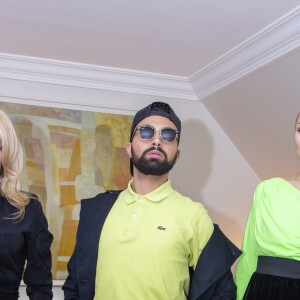 Exclusif - Le styliste Fahaid Sanober présente sa nouvelle collection intitulée "The New Pop Art" à Pamela Anderson à l'hôtel Marriott Champs-Élysées. Paris, le 1er Avril 2019. © Pierre Perusseau / Bestimage