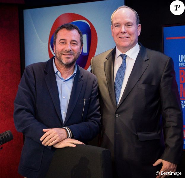 Exclusif - Le prince Albert II de Monaco - Bernard Montiel reçoit le prince Albert II de Monaco sur le plateau de la radio RFM lors de son émission "Une heure avec..." à l'occasion du Tribute to Grace Kelly (du 19 au 28/04 à Monaco). Diffusion le 7 avril 2019 à midi. La rencontre a eu lieu le 2 avril 2019 à Paris © Cyril Moreau / Bestimage
