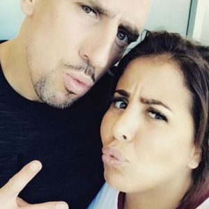 Franck Ribéry pose avec sa femme Wahiba sur Instagram le 22 juin 2017.