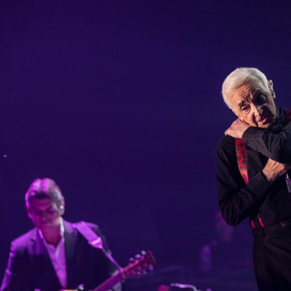 Exclusif - Charles Aznavour en concert à l'Accorhotels Arena (POPB Bercy) à Paris. Le 13 décembre 2017 © Cyril Moreau / Bestimage