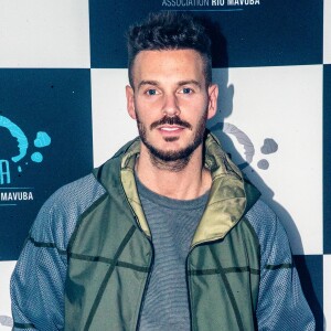 Matt Pokora (M Pokora) au photocall de la 8ème édition du concert caritatif "Une nuit à Makala" organisé pour l'association "Les orphelins de Makala" au Zénith de Lille, France, le 19 mars 2019. Le footballeur R.Mavuba fait une fois de plus le pari que la générosité des artistes, des personnalités et des sportifs présents rencontrera celle de milliers de spectateurs. Musique, danse et humour sont au programme durant plus de 3h. Créée par Rio Mavuba, la fondation a vu le jour le 23 avril 2009. Elle a pour but l'encadrement, l'hébergement et la scolarisation de jeunes orphelins issus du quartier dont est originaire le père du footballeur : Makala à Kinshasa en République Démocratique du Congo. Par les fonds récoltés et l'aide précieuse des partenaires bénévoles, le concert caritatif apporte un financement conséquent aux actions réalisées sur place : aménagement et équipements de l'orphelinat, accès à la scolarité et aux loisirs, soins médicaux, etc... © Stéphane Vansteenkiste/Bestimage