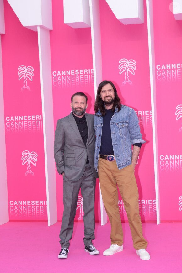 Baran bo Odar et Robin Coudert - Photocall de la 3ème montée des marches durant la 2ème édition du festival Canneseries à Cannes, le 7 avril 2019. © Rachid Bellak/Bestimage