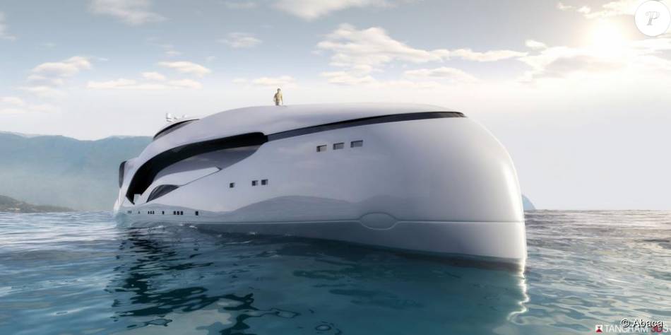 Un Bateau A La Mer Purepeople