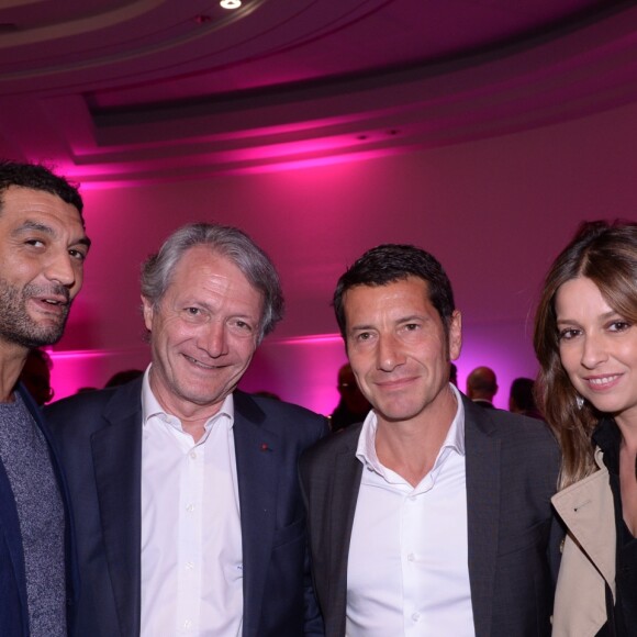 Exclusif - Ramzy Bedia, Philippe Augier, maire de Deauville, David Lisnard, maire de Cannes et sa femme, Jacqueline Pozzi, journaliste à France3 Côte d'Azur à la soirée de clôture de la 2ème édition du "Canneseries" à l'hôtel Martinez à Cannes, France, le 11 avril 2019. © Rachid Bellak/Bestimage
