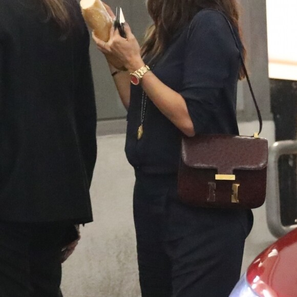 Exclusif - Eva Longoria sort dîner avec des amies chez E. Baldi à Beverly Hills le 10 avril 2019.