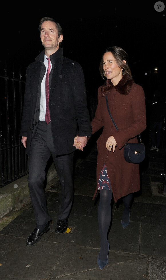 Pippa Middleton et son mari James Matthews - La famille Middleton à la sortie de l'église St Luke à Londres. Le 4 décembre 2018