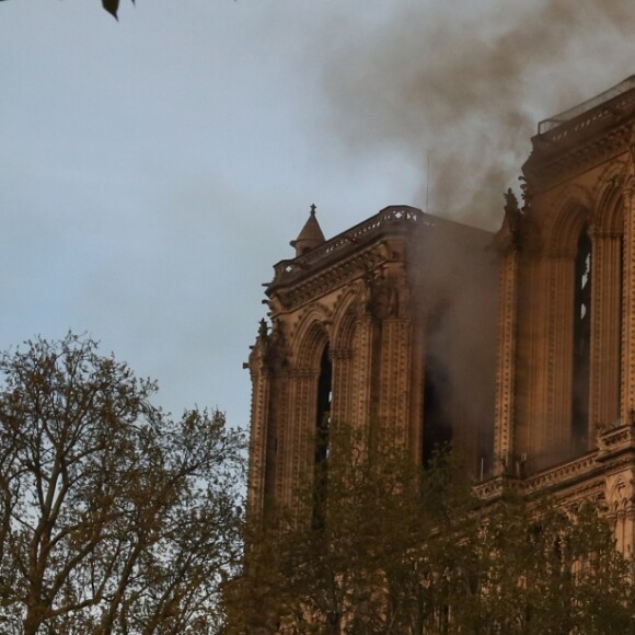 Incendie de la cathédrale Notre-Dame de Paris, le 15 avril 2019. © Stéphane Lemouton/Bestimage