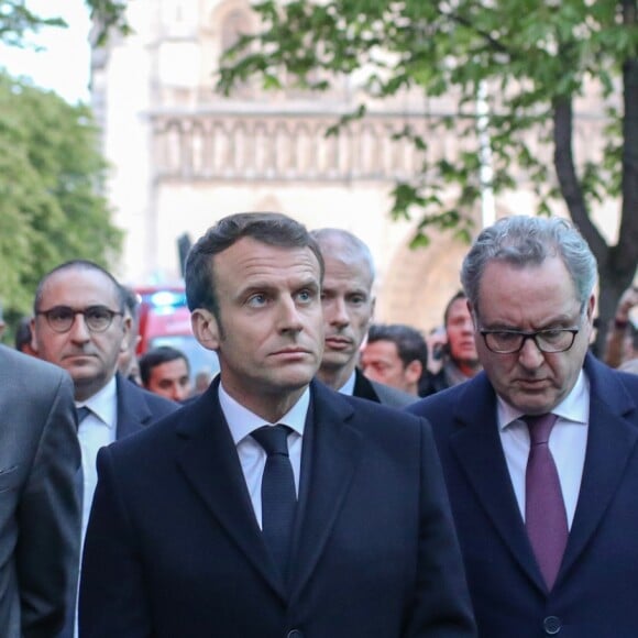 Le premier ministre, Edouard Philippe, le secrétaire d'État à l’Intérieur Laurent Nuñez, le président de la République française, Emmanuel Macron, Franck Riester, ministre de la Culture et le président de l'assemblée nationale, Richard Ferrand - Le président de la République française est venu constater les dégâts provoqués par l'incendie survenu en la cathédrale Notre-Dame de Paris, France, le 15 avril 2019. © Stéphane Lemouton/Bestimage